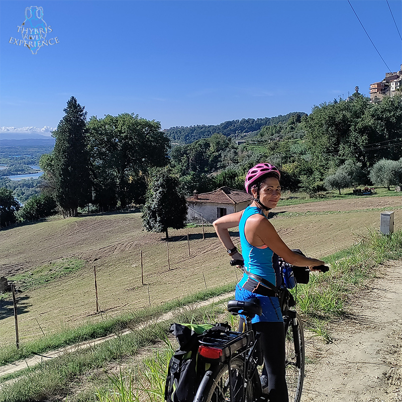 E-bike and trekking tours with an official guide of Rome region