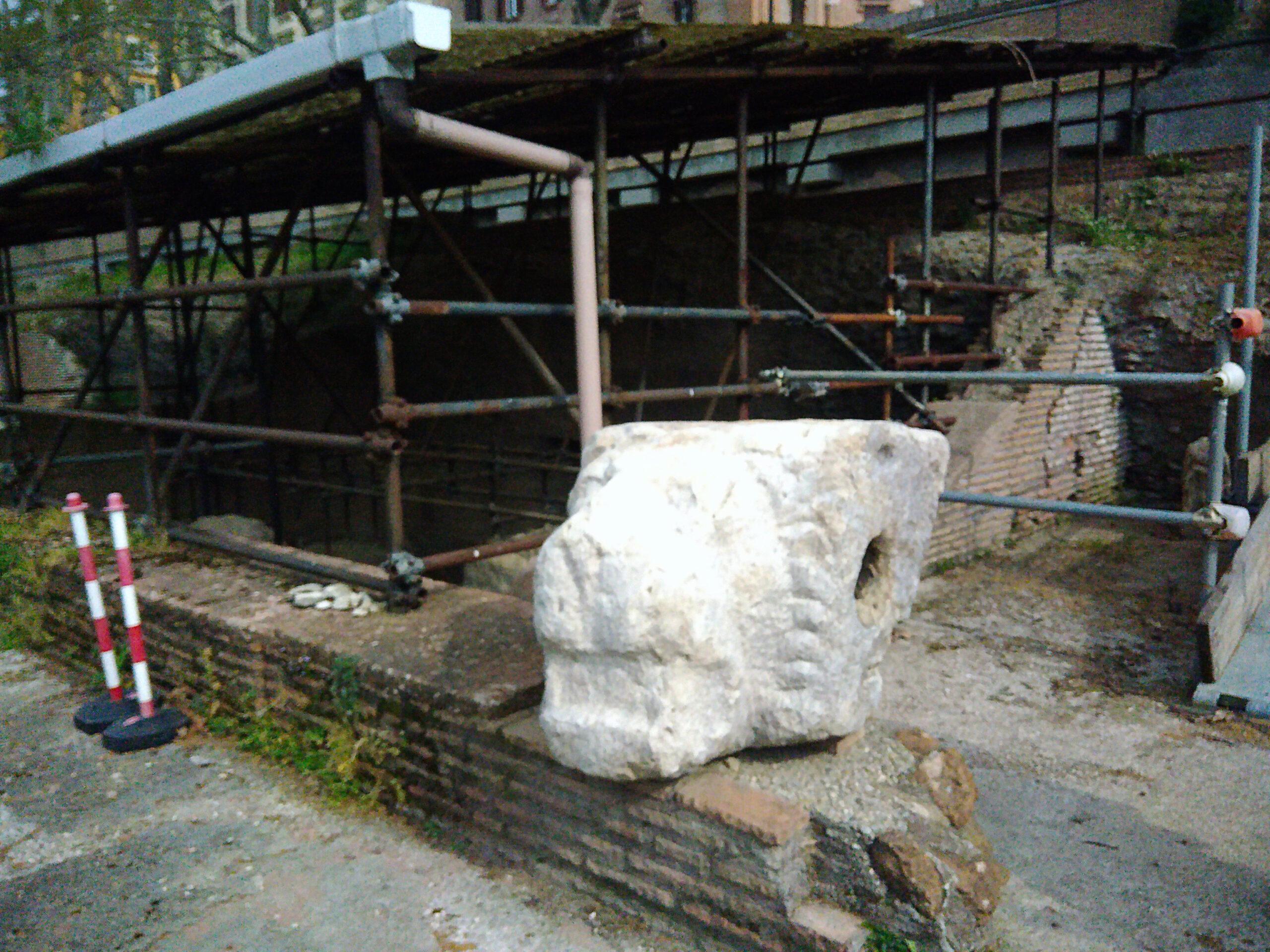 Testaccio in antiquity – District of the river port and the rubbish of the ancient Romans.